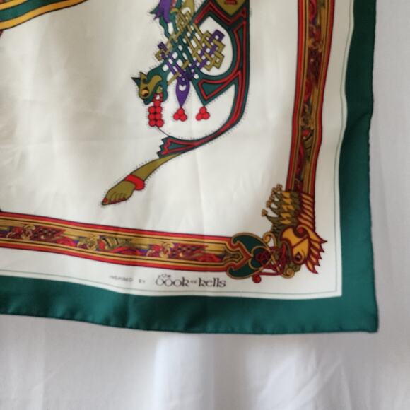 Book of Kells Scarf Celtic Irish Art Square Green Border Polyester Vintage - Picture 8 of 10